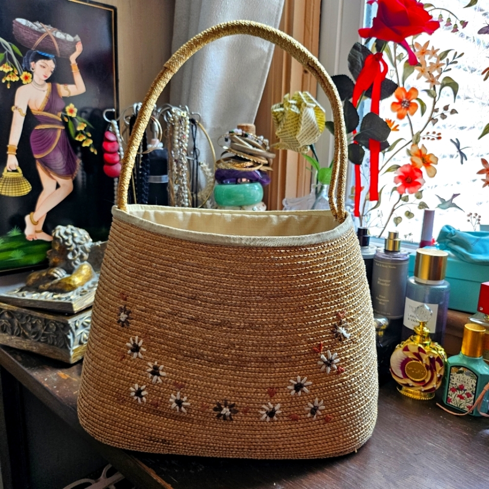Vintage straw bag